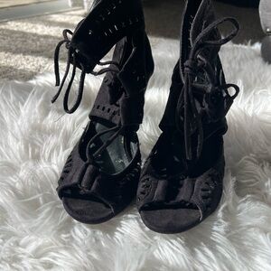Zigi Soho Black Lace-Up Boots